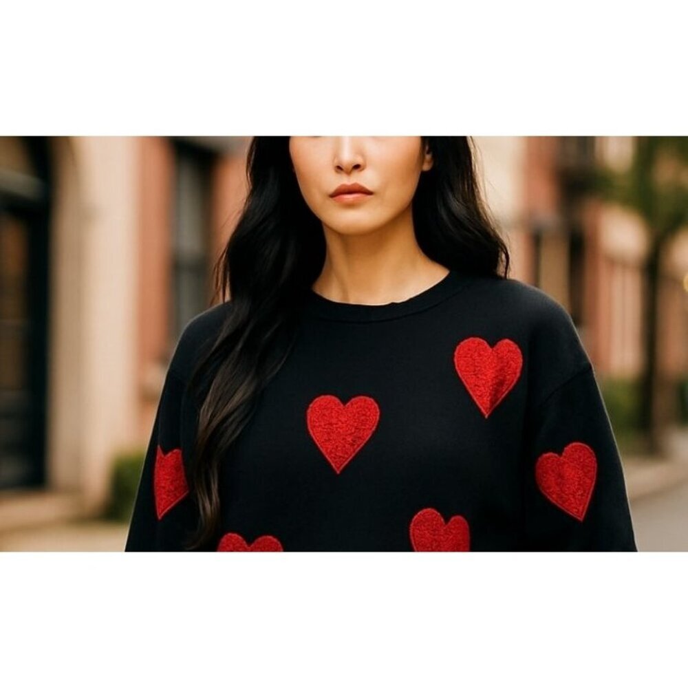 NWT Liv Milano XL Black & Candy Apple Red Heart Lightweight Knit Sweater